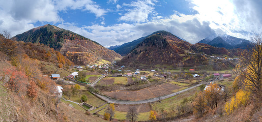 Gruzja piekną jesienią. A beautifull autumn in Georgia. © rogozinski