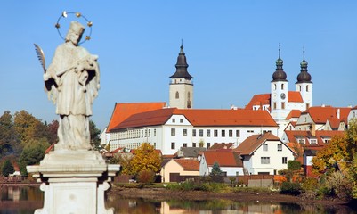 Fototapeta na wymiar Telc or Teltsch town with statue of st. John of Nepomuk