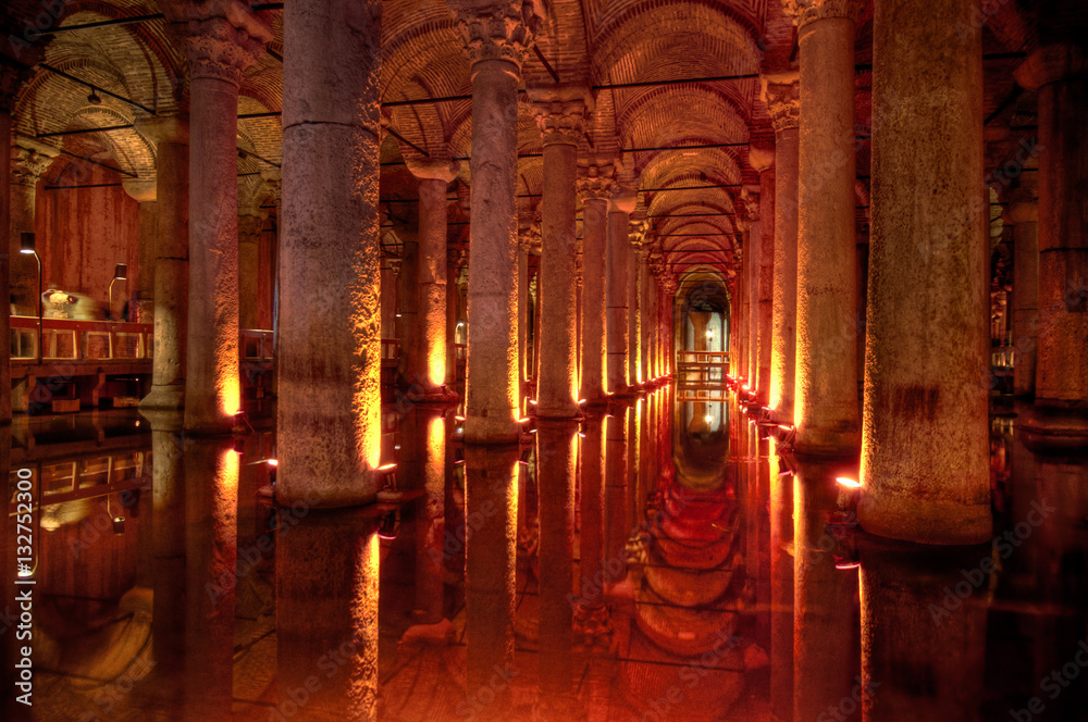 Wall mural Inside the Basilica Cistern in Istanbul, Turkey