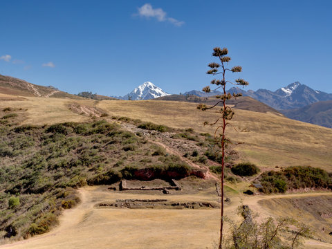Mountains over the Incan ruins