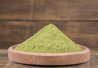 Fototapeta na wymiar Moringa powder (Moringa oleifera)
