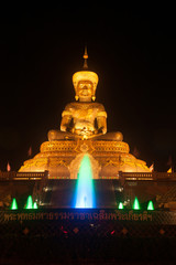 Fototapeta na wymiar Night Scenes of Large outdoor Phra Phuttha Maha Thammaracha Buddha.