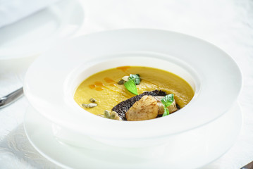 cream soup with scallops