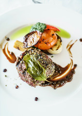 steak with vegetables