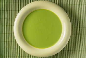 soup puree of green peas