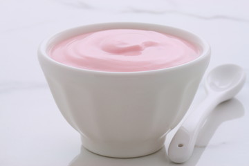 Artisan greek strawberry yogurt