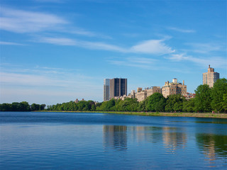 Fototapeta na wymiar Central Park lake,manhattan.