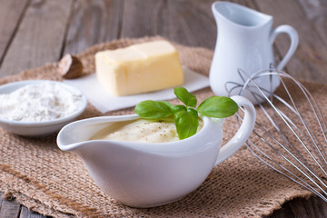 Bechamel sauce for traditional European dishes