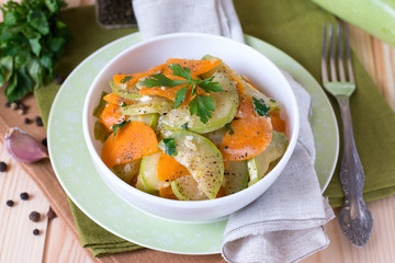 Zucchini braised with vegetables