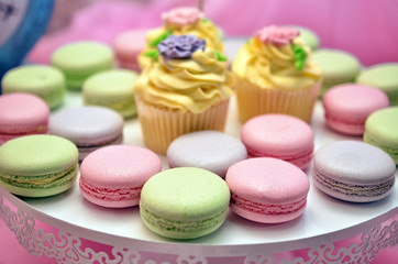 Delicious macaroons and cupcakes