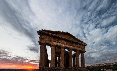 Obraz premium Temple - valle dei templi - Sicily, Italy