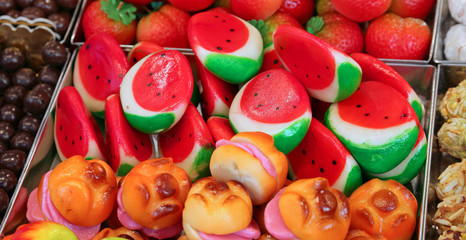 marzipan sweets that look like slices of watermelon and sandwich