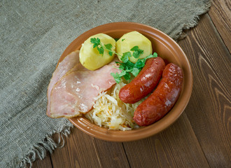 Choucroute garnie