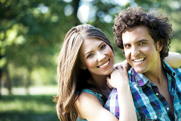 Naklejka premium Loving Couple In Park
