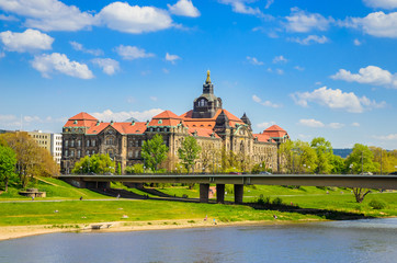 Fototapeta na wymiar Town architecture with Elbe river in Dresden, Saxony, Germany