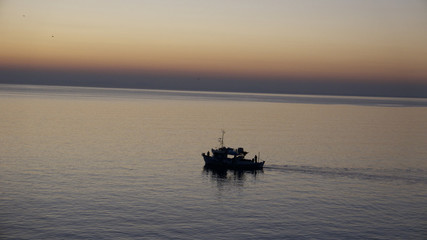 Bateau de p&ecirc;che Syros