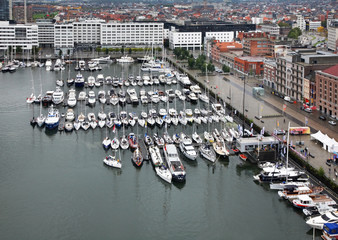 Fototapeta na wymiar Willemdok in Antwerp. Belgium
