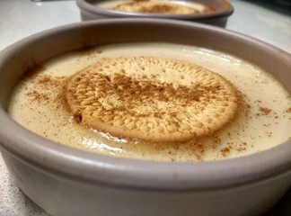Natillas con galleta