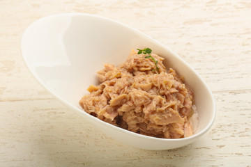 Canned tuna