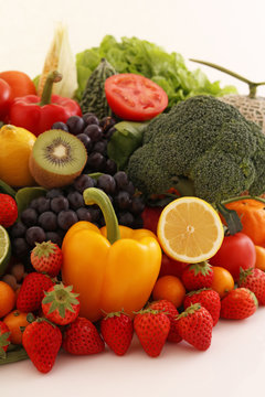 新鮮な野菜と果物　