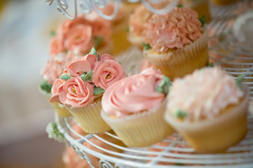 rose cupcake