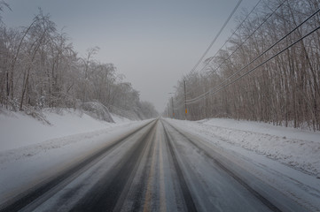 Obraz premium Winter icy cold road conditions 3.