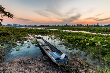 Fototapeta na wymiar Fisherman boat in thailand.