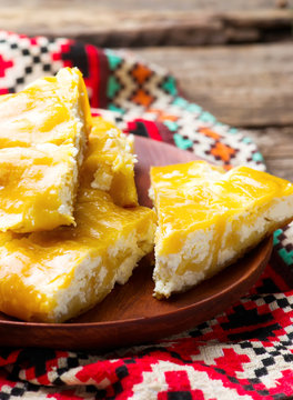 Vertuta with cheese.