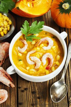 Pumpkin soup-puree with shrimp