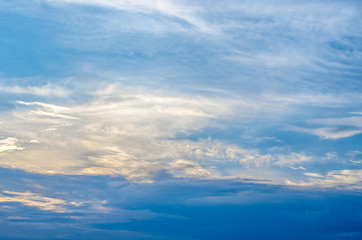 Fototapeta na wymiar white cloud on the blue sky..
