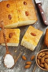 Semolina pie with coconut