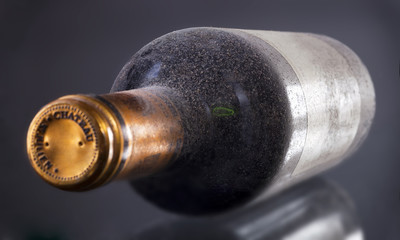 alter Rotwein © janvier