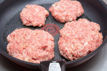 ハンバーグ作り