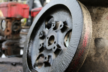 Old diesel engine and spare parts. 