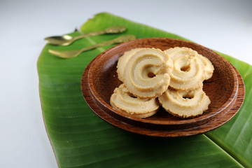 cookie and coconut ware 
