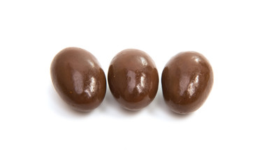 almonds in chocolate glaze