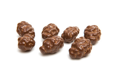 almonds in chocolate glaze