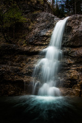 Fototapeta na wymiar Wilder Wasserfall
