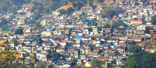 Fototapeta premium Mumbai, India - December 5, 2015 - Slum view from Vikhroli, 54% of Mumbai population lives in the slums.