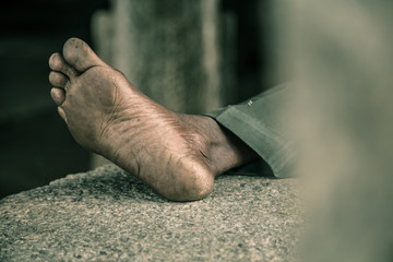 Pie desnudo de vagabundo