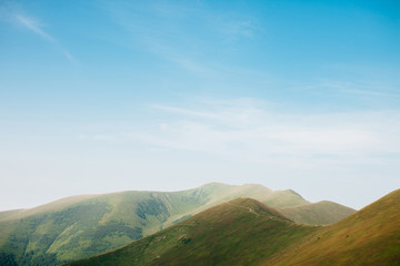 Naklejka premium ukrainian carpathian mountains. Beautiful mountain landscape.