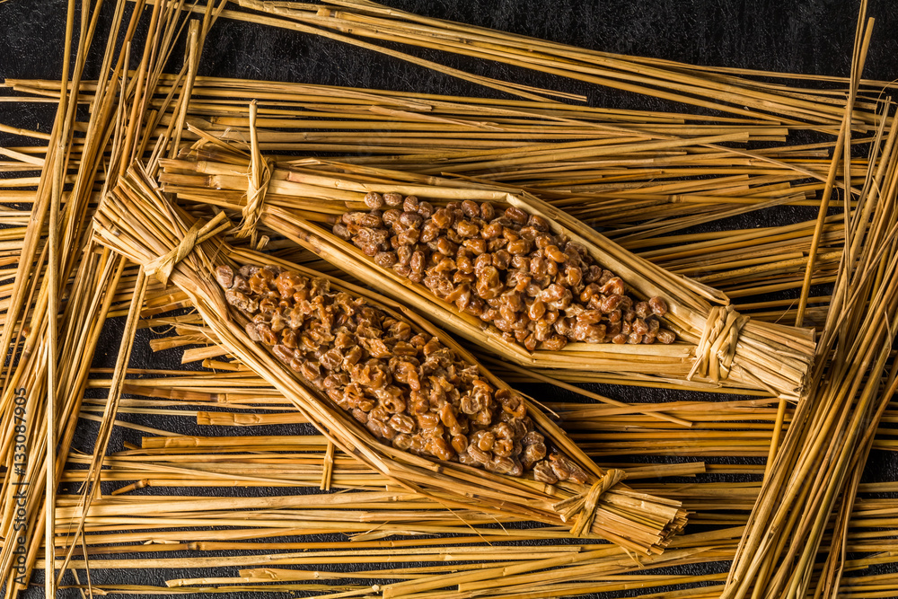 Wall mural 藁入り納豆　Natto Japanese foods