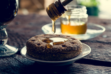 oatmeal cookie on the  plate