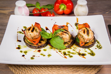 Baked potatoes with vegetables