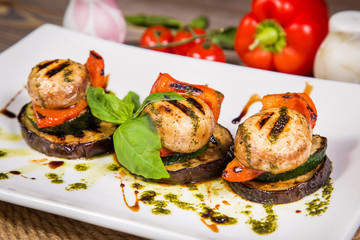 Baked potatoes with vegetables