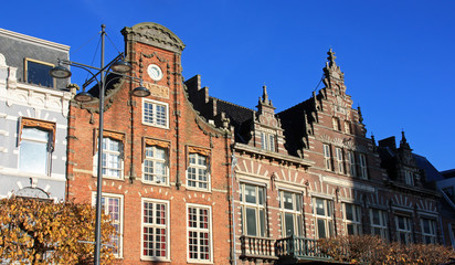 Fototapeta na wymiar Maisons à pignon à Haarlem, Pays-Bas