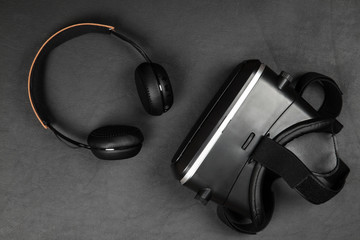 Virtual reality headset