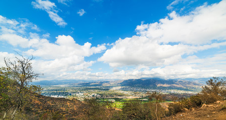 Naklejka premium San Fernando Valley seen from Mount Lee