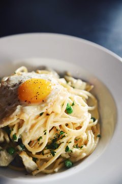 Serving of pasta and egg 