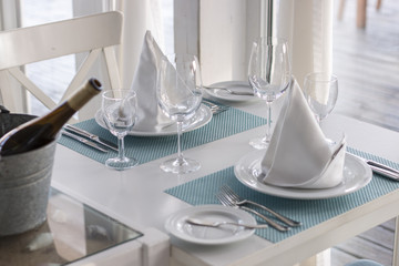 restaurant table setting